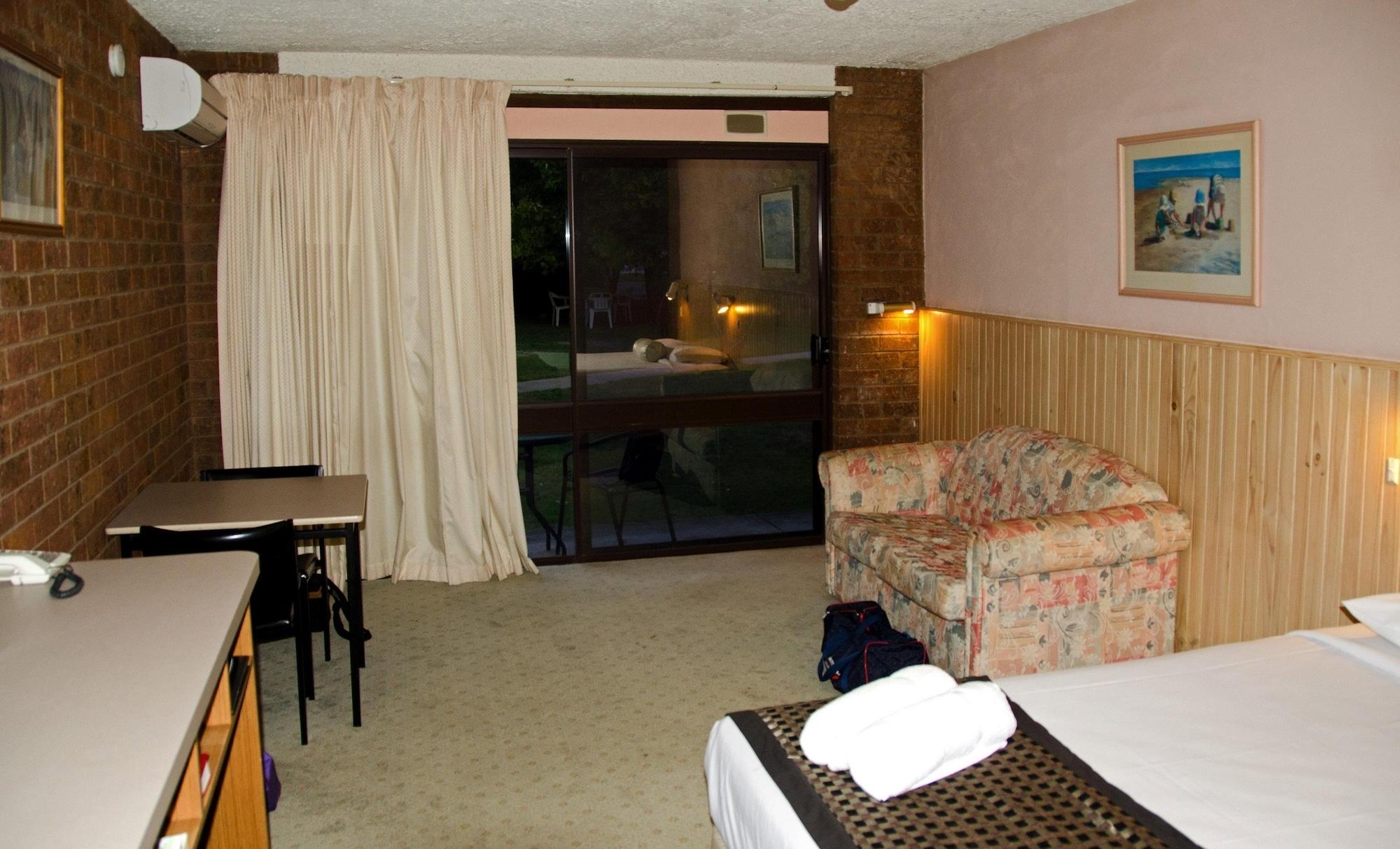High Country Motor Inn Брайт Экстерьер фото
